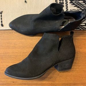 Dolce Vita black booties